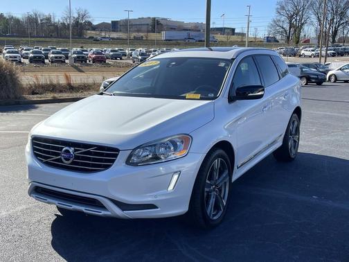 2017 Volvo XC60 T5 Dynamic