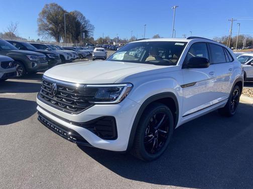 2026 Volkswagen Atlas Cross Sport 2.0T SEL