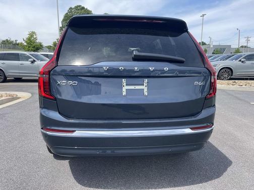 Denim Blue Metallic 2026 Volvo XC90 Plus, B6 AWD Gas (mild hybrid), Gasoline, Bright, 7 Seats