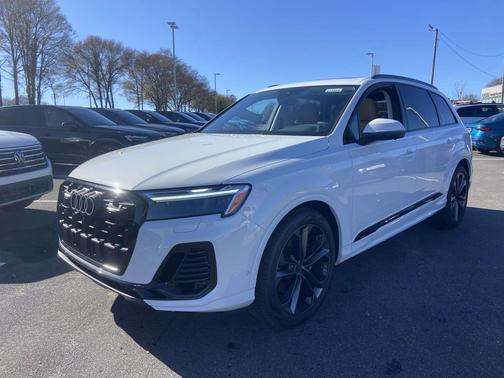 2026 Audi Q7 55 Premium Plus