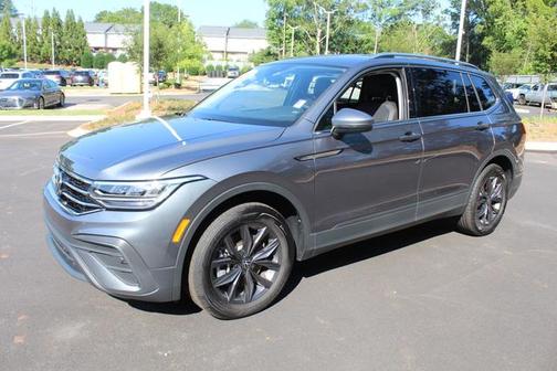 2023 Volkswagen Tiguan 2.0T SE