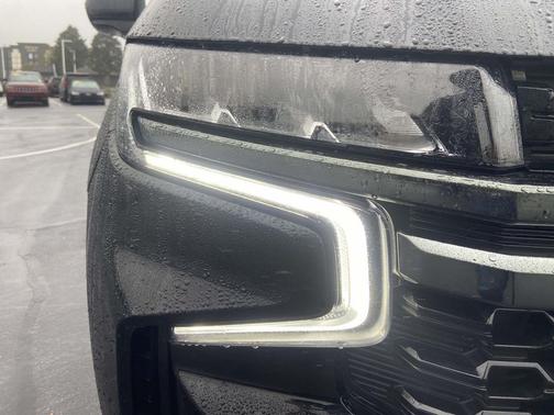 2021 Chevrolet Suburban 4WD Z71