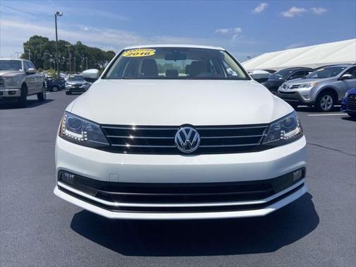 2016 Volkswagen Jetta 1.8T SEL
