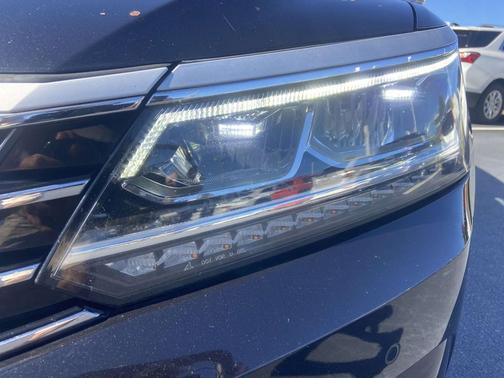 2017 Volkswagen Passat 1.8T SE w/Technology
