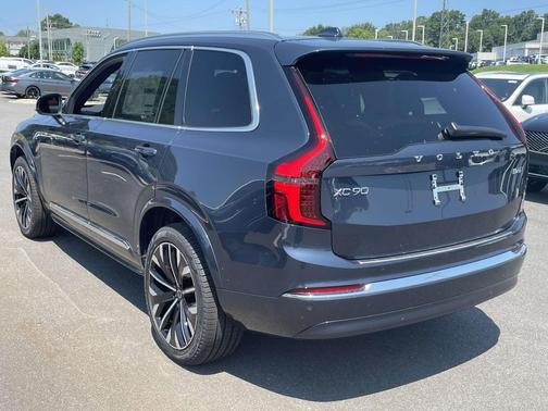 2026 Volvo XC90 B6 Plus 7-Seater