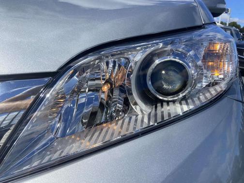 2014 Toyota Sienna XLE