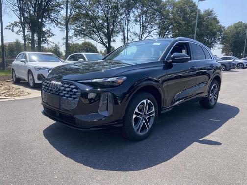 2025 Audi Q5 Premium TFSI quattro S tronic