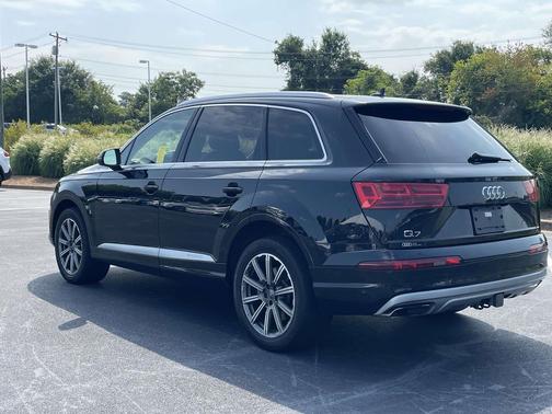 Black 2019 Audi Q7 55 Premium Plus