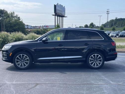 Black 2019 Audi Q7 55 Premium Plus