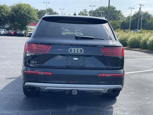 Black 2019 Audi Q7 55 Premium Plus