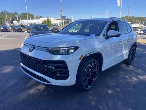 2026 Volkswagen Tiguan 2.0T SEL R-Line 4MOTION