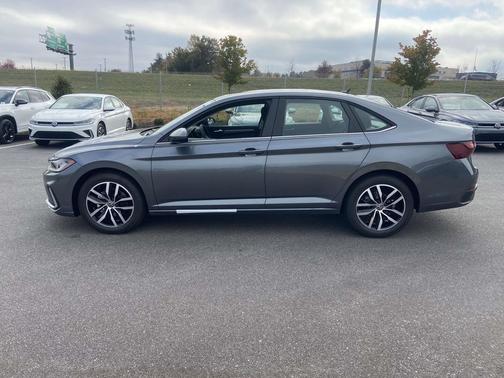 2026 Volkswagen Jetta 1.4T SE