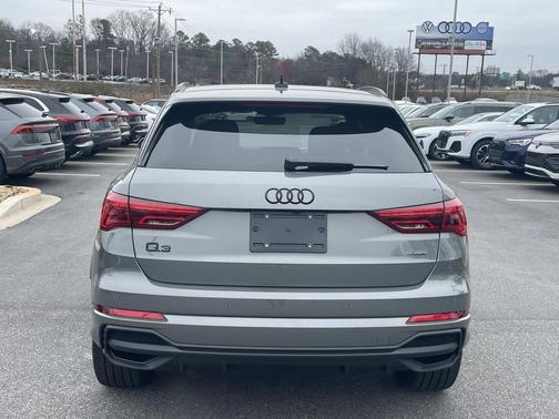 2024 Audi Q3 Premium 45 TFSI S line quattro Tiptronic