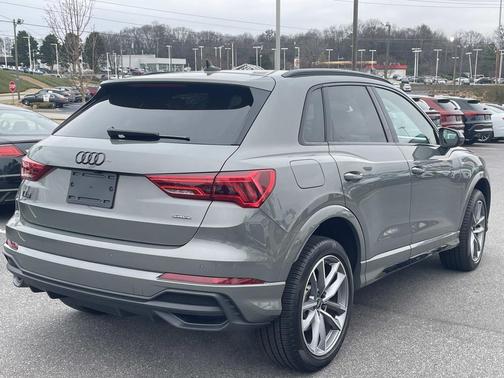 2024 Audi Q3 Premium 45 TFSI S line quattro Tiptronic