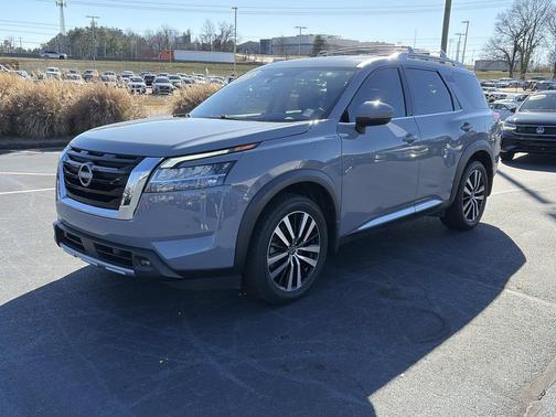 2023 Nissan Pathfinder Platinum 4WD