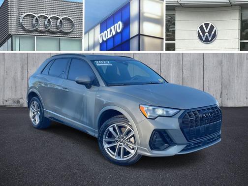 2022 Audi Q3 45 S line Premium