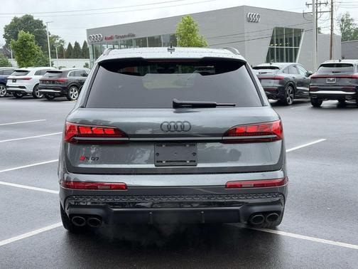 Daytona Gray Pearl Effect 2026 Audi SQ7 4.0T Prestige