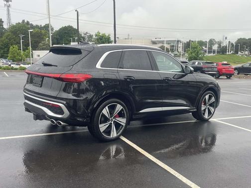 Mythos Black Metallic 2026 Audi SQ5 3.0T Prestige