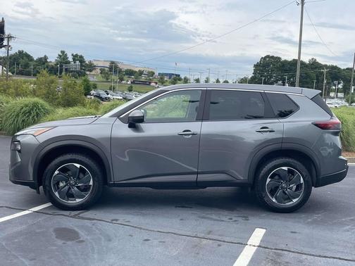 Gun Metallic 2025 Nissan Rogue SV