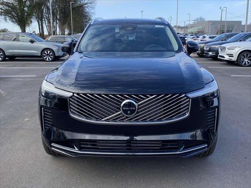 2025 Volvo XC90 Plug-In Hybrid T8 Plus 7-Seater