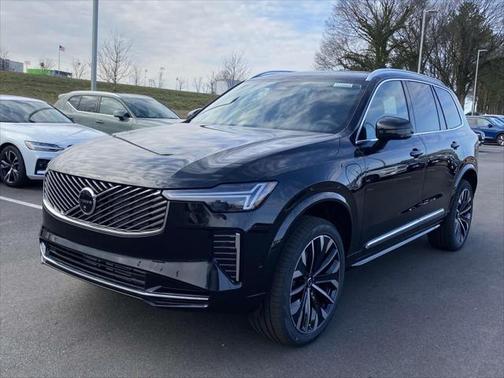 2025 Volvo XC90 Plug-In Hybrid T8 Plus 7-Seater