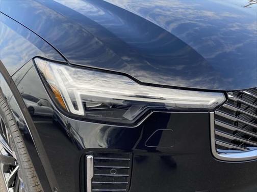 2025 Volvo XC90 Plug-In Hybrid T8 Plus 7-Seater