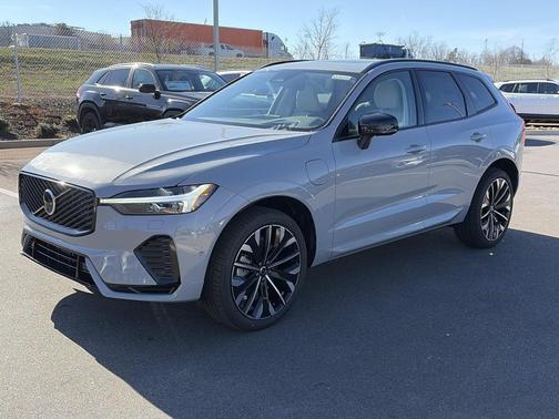 2026 Volvo XC60 Plug-In Hybrid Ultra, T8 AWD Electric/Gasoline, Dark