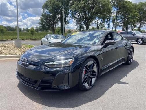 2022 Audi RS e-tron GT quattro