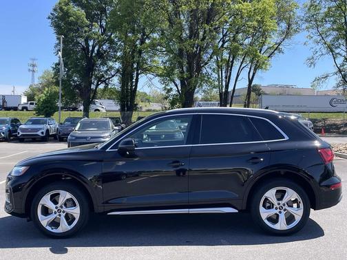 Black 2021 Audi Q5 45 Prestige