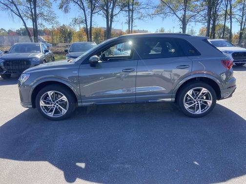 2025 Audi Q3 Premium 45 TFSI S line quattro Tiptronic