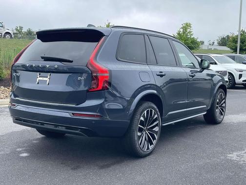 Denim Blue Metallic 2026 Volvo XC90 Ultra Dark Theme, B6 AWD Gas (mild hybrid), Gasoline, 6 Seats