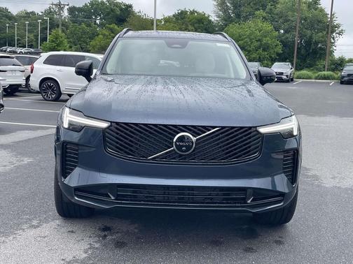 Denim Blue Metallic 2026 Volvo XC90 Ultra Dark Theme, B6 AWD Gas (mild hybrid), Gasoline, 6 Seats