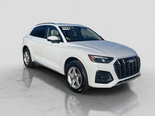 2022 Audi Q5 40 Premium