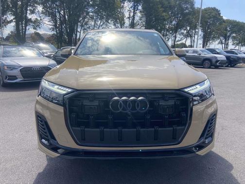 2025 Audi Q7 55 Prestige