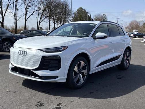2025 Audi Q6 e-tron Premium Plus quattro