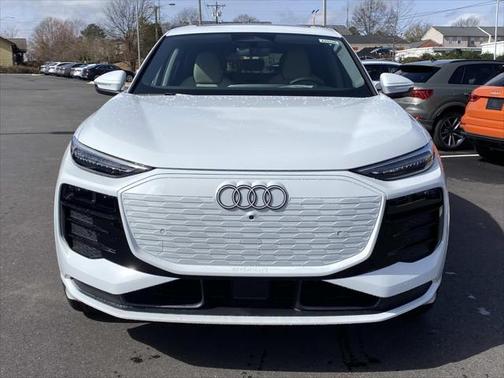 2025 Audi Q6 e-tron Premium Plus quattro
