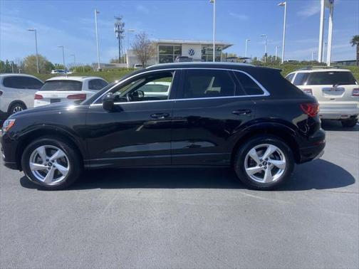 2022 Audi Q3 40 Premium