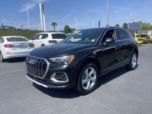 2022 Audi Q3 40 Premium