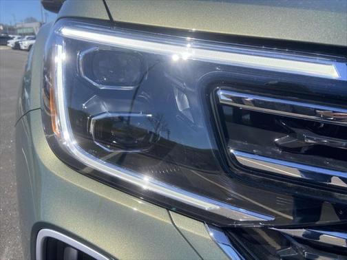2025 Volkswagen Atlas 2.0T SEL