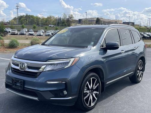 2022 Honda Pilot Touring 8-Passenger