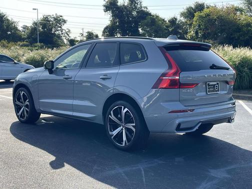 Vapour Grey Metallic 2025 Volvo XC60 Plug-In Hybrid Ultra, T8 AWD Electric/Gasoline, Dark