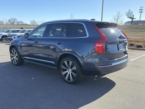 2024 Volvo XC90 Recharge Plug-In Hybrid T8 Plus Bright Theme 7-Seater