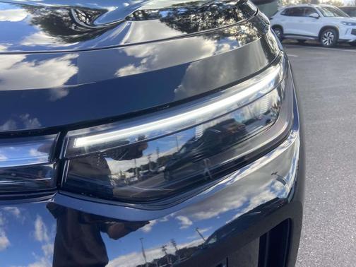 2026 Volkswagen Tiguan 2.0T SE 4MOTION