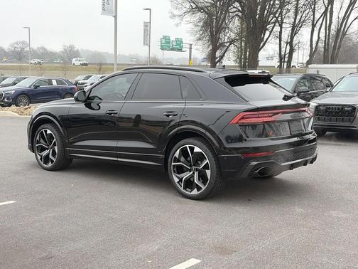 2024 Audi RS Q8 4.0T