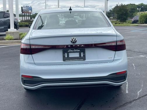 Gray 2026 Volkswagen Jetta 1.4T SE