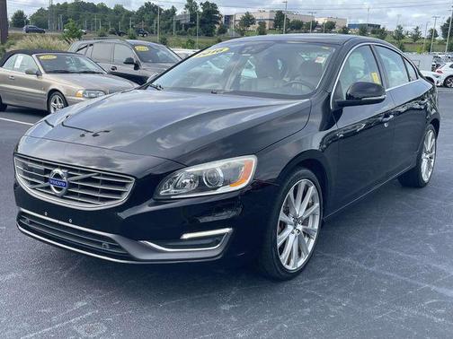 Onyx Black Metallic 2016 Volvo S60 Inscription T5 Drive-E Platinum