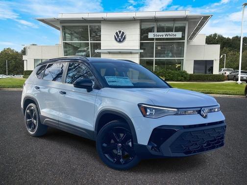 2026 Volkswagen Taos SE Black