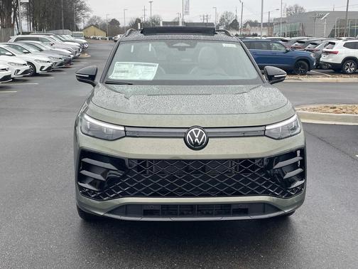 2026 Volkswagen Tiguan 2.0T SE R-Line Black 4MOTION