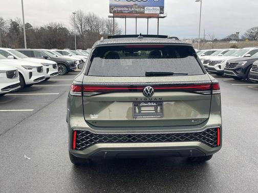 2026 Volkswagen Tiguan 2.0T SE R-Line Black 4MOTION