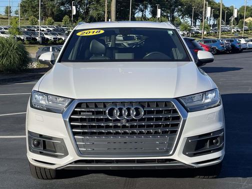 White 2018 Audi Q7 2.0T Premium Plus